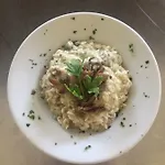 Хостел La Pergola Байя-Домиция