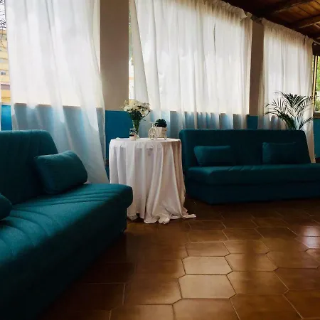 La Pergola Hostel *